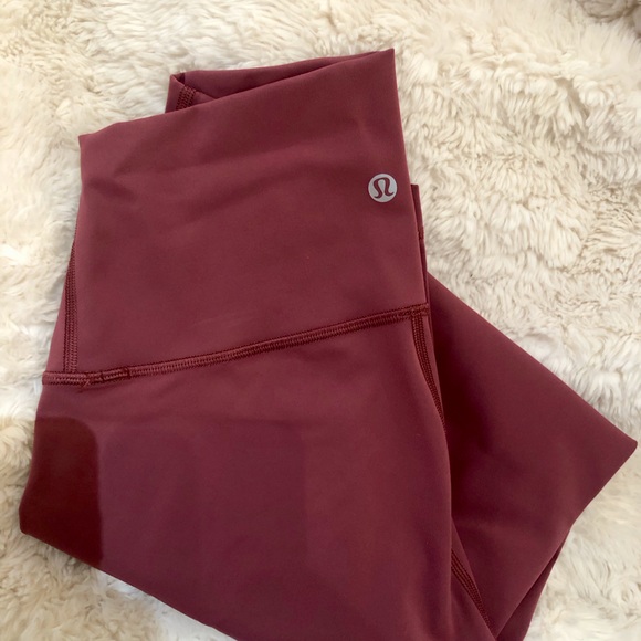 25” Align Lululemon Dark Pink Leggings - Picture 1 of 3